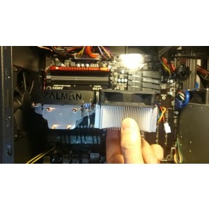 Comparat cu coolerul unui AMD FX-8300