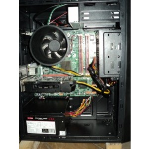 Cam asa mi-a iesit cable management-ul, eu zic ca este ok.
