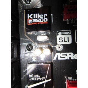 Protagoniștii :D
Killer E2200 + Codecul audio ALC1150(Realtek) izolat cu un scut electromagnetic...