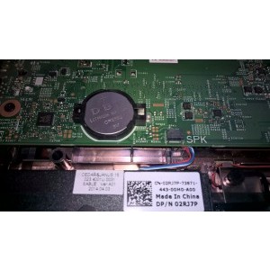 Conectorul difuzoarelor strangulat sub placa de baza! Asa a venit din fabrica  iar dupa 2 ore de...