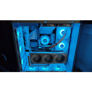 9800x3D, X870 Asrock, 64gb Corsair 6000 CL30, XFX 9070xt Qucksilver, 4tb NVME in Thermaltake CTE...