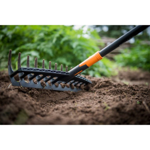 Fiskars Grebla universala Solid