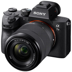 Sony Alpha 7 III Body Black + Obiectiv FE 28-70 mm f/3.5-5.6 OSS