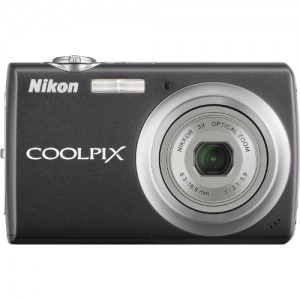 Nikon COOLPIX S220 black + Husa + SD 2 GB