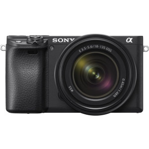 Sony Alpha 6400 Body Black + Obiectiv E 18-135 mm f/3.5-5.6 OSS