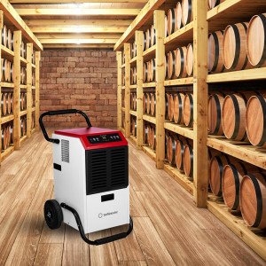 Turbionaire Dezumidificator profesional PRO 70N, Pana la 70 l/zi, Higrostat electronic, Afisare umiditate, Roti robuste pentru transport facil