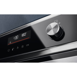 Electrolux EOD6P66X, Electric, 72 L, Autocuratare pirolitica, SteamBake, Grill, Timer, Clasa A+, Inox
