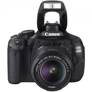 Canon EOS 600D negru + obiectiv EF-S 18-55mm f/3.5-5.6 IS II
