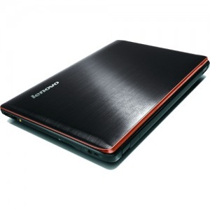 Lenovo 15.6'' IdeaPad Y570 59-3038842Y Core i7 2630QM 2GHz 7 Home Premium Black