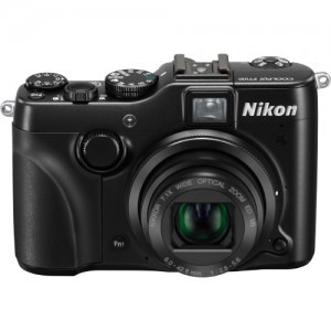 Nikon CoolPix P7100 Black + card 4GB + geanta CS-P06