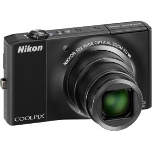 Nikon CoolPix S8000 black + card 4GB + husa CS-S22