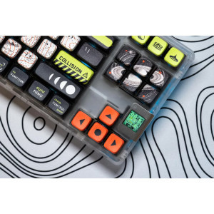QwertyKey 80 Astro RGB Liniar Prelubrifiat V2 Switch Mecanica