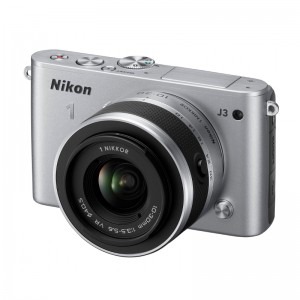 Nikon 1 J3 +1 Nikkor VR 10-30mm f/3.5 - 5.6 argintiu