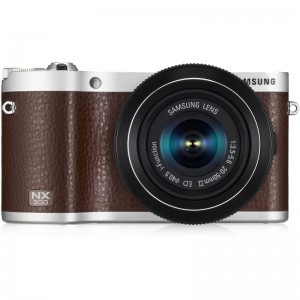 Samsung NX300 maro + Obiectiv NX 18-55mm f/3.5-5.6 OIS III