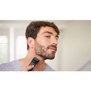 Philips Multigroom Seria 3000 6 in 1 MG3710/15, Fara fir, Lame cu ascutire automata