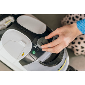 Karcher SC 5 EasyFix Iron, de curatat cu abur, 2250W, Alb/Negru