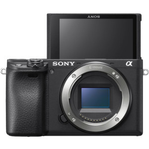 Sony Alpha 6400 Body Black + Obiectiv E 18-135 mm f/3.5-5.6 OSS