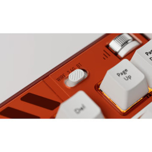 QwertyKey 100 Apex RGB White Tactil Prelubrifiat V2 Switch Mecanica