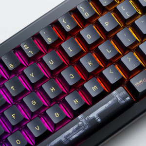 QwertyKey 61 Pro Fallout RGB Black Tactil Prelubrifiat V2 Switch Mecanica