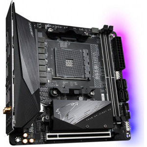 GIGABYTE B550I AORUS PRO AX