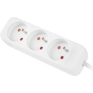Lanberg PS0-03E-0150-W, 3x Type E, 1.5m, White