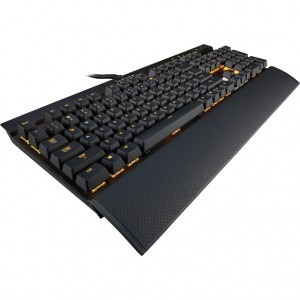 Corsair K70 - RGB LED - Cherry MX Red - Layout EU Mecanica
