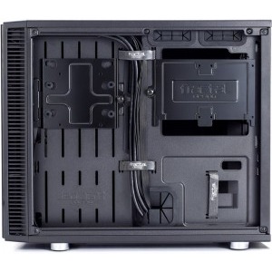 Fractal Design Define Nano S Window