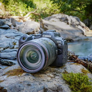 Canon EOS R6 Mark II Body Black + Obiectiv RF 24-105mm F4-7.1 IS STM