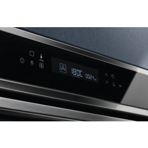 Electrolux COE7P31X, Electric, 71 L, Autocuratare pirolitica, SenseCook, Food Sensor, Even Cooking, Grill, Soft close, Clasa A+, Negru/Inox
