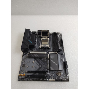 Placa de baza GIGABYTE X870 GAMING WIFI6